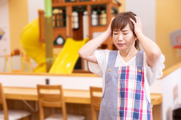 怒る母親
