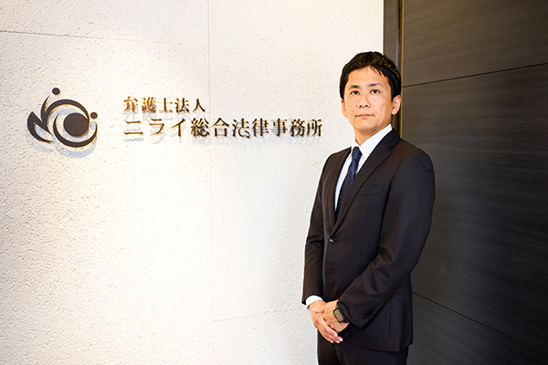 弁護士 川上光誠
