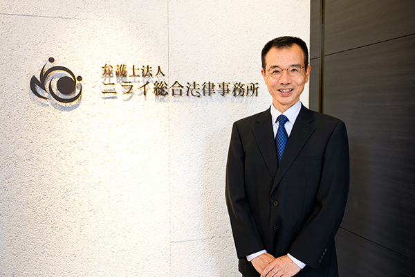 弁護士　大谷欣人